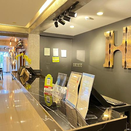 Hotel Halo Angeles City Exterior foto
