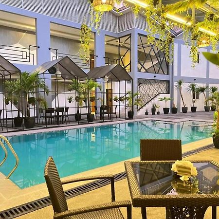 Hotel Halo Angeles City Exterior foto